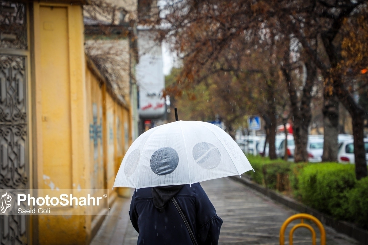 کارشناس اداره هواشناسی خراسان رضوی گفت: از امروز تا سه‌شنبه، به‌تناوب و با شدت و ضعف، وقوع بارش‌های رگباری و در نواحی مستعد، بارش تگرگ پیش‌بینی می‌شود.
