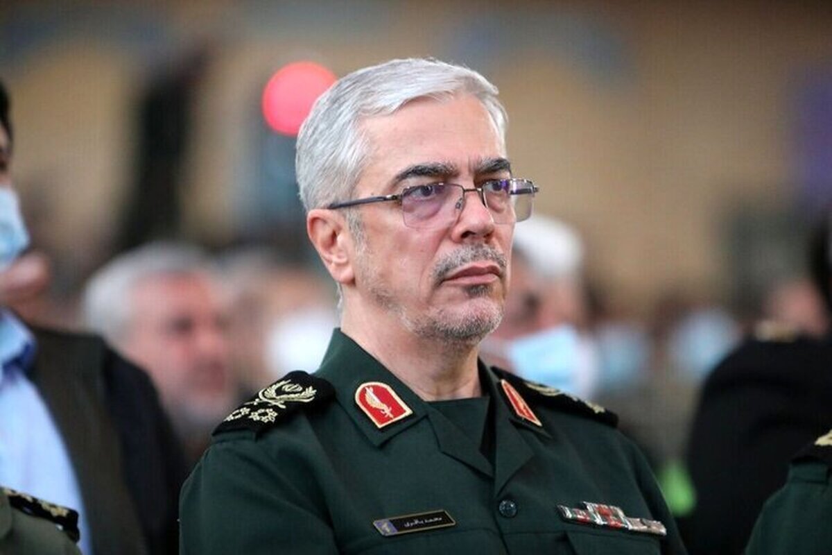 رئیس ستاد کل نیرو‌های مسلح گفت: سال‌هاست که دشمنان سیاست فشار حداکثری را به کار گرفته‌اند و دیگر تحریمی نمانده که علیه ایران اعمال نکرده باشند، اما ملت ایران همچنان استوار ایستاده است.