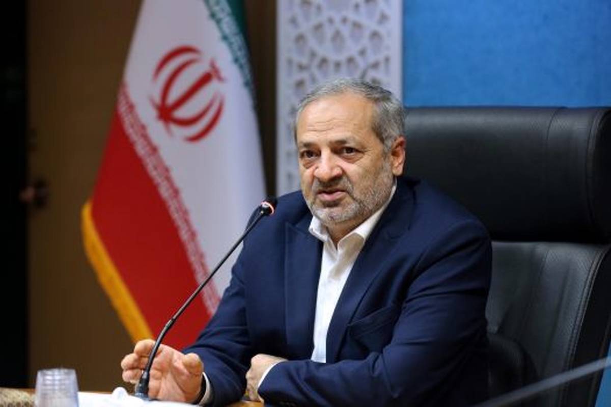 وزیر آموزش و پرورش گفت: رقم یک میلیونی بازمانده از تحصیل صحیح نیست؛ تعدادی از این ارقام در خارج از کشور تعدادی در مدارس دینی، تعدادی معلول و تعدادی علاقه‌ای به درس خواندن ندارند.