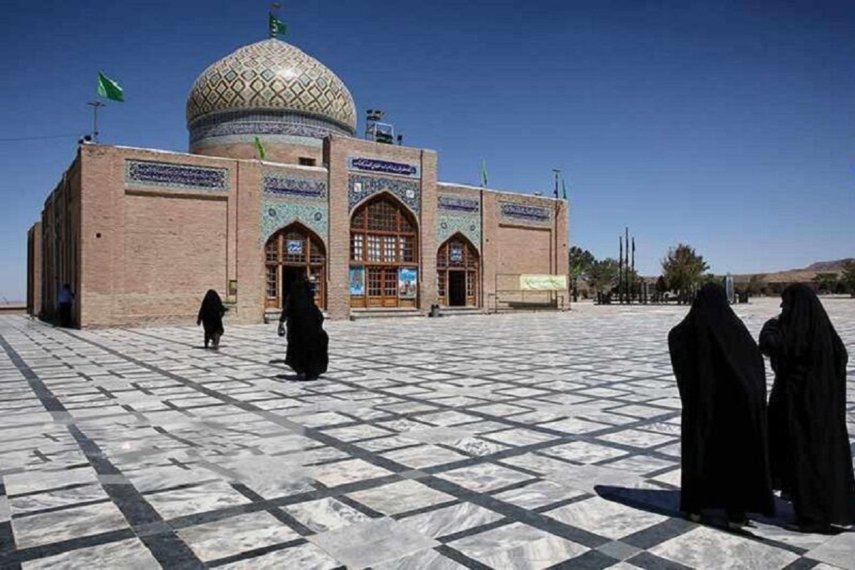 معاون بسیج مساجد و محلات کشور از استقرار ۳۱۳ پایگاه بسیج در بقاع متبرکه سطح کشور خبر داد.
