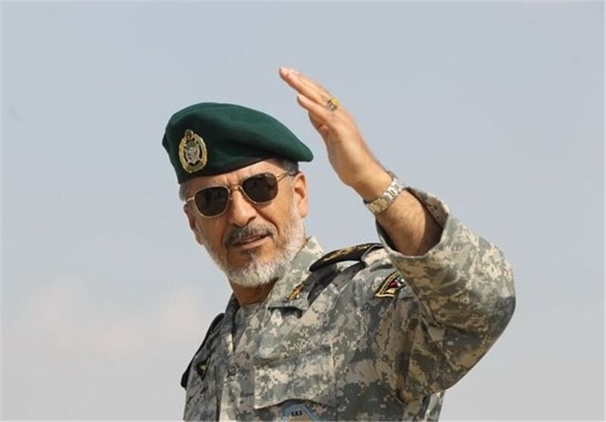معاون هماهنگ‌کننده ارتش جمهوری اسلامی ایران گفت: باید به منابع کف دریا توجه کنیم. خطوط مواصلاتی ما در بخش جنوبی و دسترسی به آب‌های آزاد بسیار اهمیت دارد که مورد هجوم دزدهای دریایی نیز قرار گرفته بود. در این‌ رابطه باید امنیت برقرار باشد تا کشتی‌های نفتکش و تجاری ما به‌خوبی از این خطه عبور کرده و چرخه اقتصادی ما با مشکل روبرو نشود.