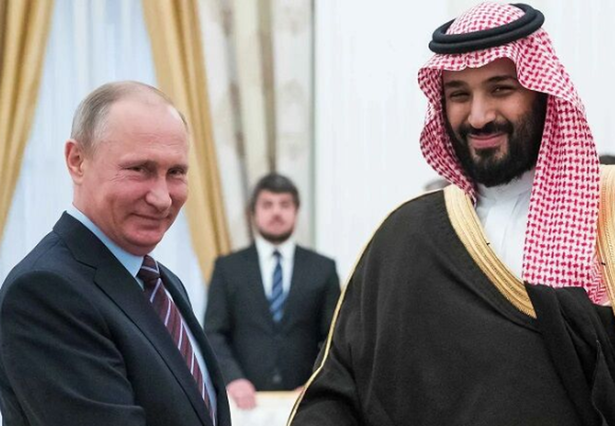 «محمد بن سلمان» ولیعهد عربستان در تماس تلفنی با «ولادیمیر پوتین» رئیس جمهور روسیه درباره تلاش‌ها برای حل بحران اوکراین گفت‌و‌گو کرد.