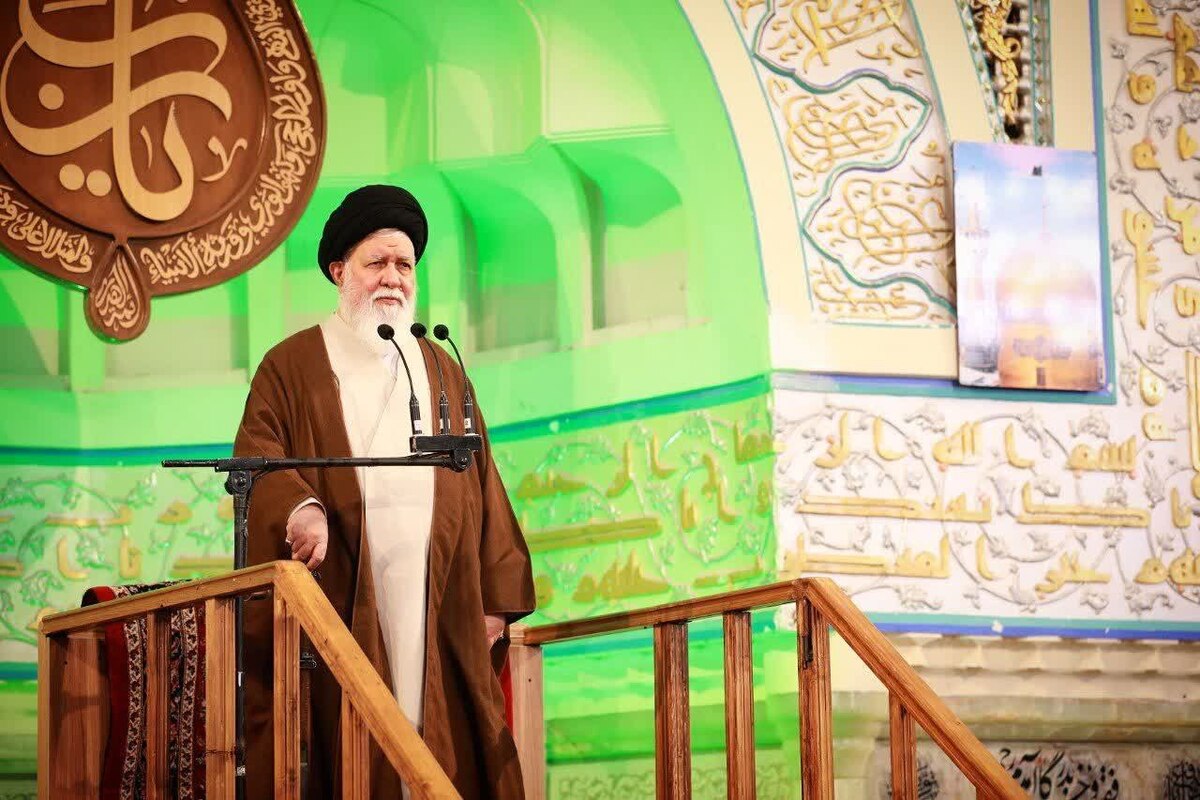 آیت‌الله علم‌الهدی: انسجام مدیران اجرایی برای حل مشکلات کشور | مشکلات مدیریتی را به حساب تحریم نگذارید