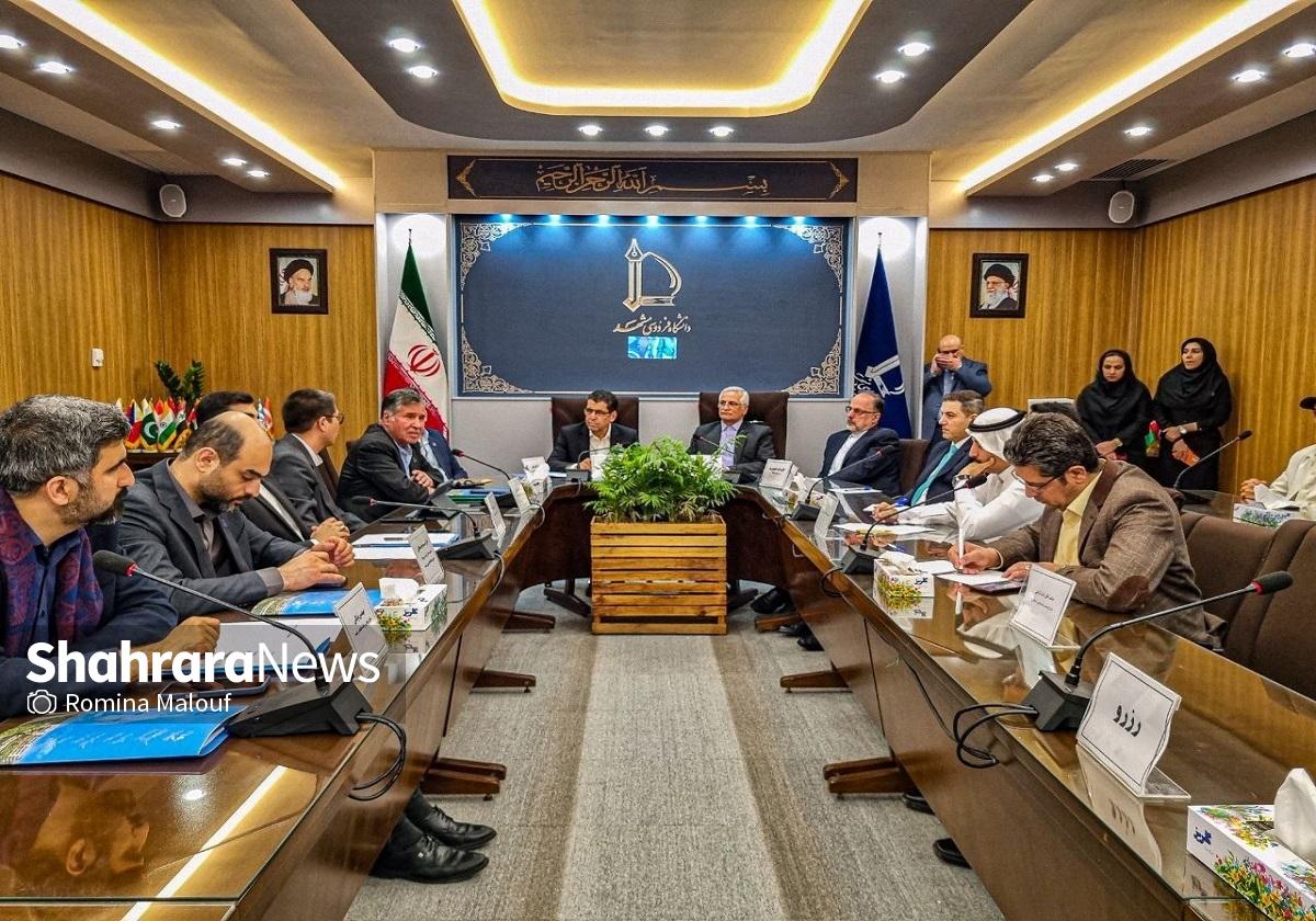 نشست گفت‌و‌گومحور دانشجویان بین‌المللی با حضور مسئولان دانشگاه فردوسی مشهد و استانداری خراسان رضوی برگزار شد.