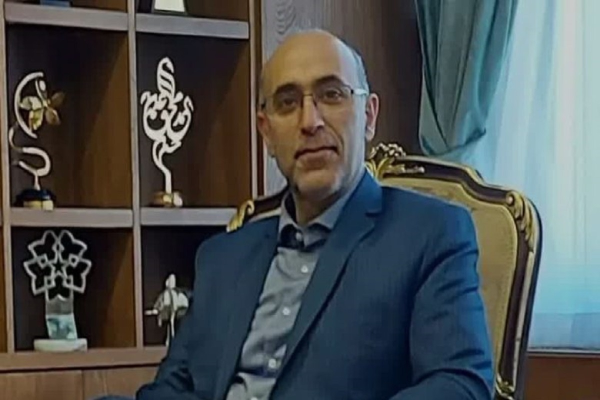وزیر فرهنگ و ارشاد اسلامی در حکمی هومن عظیمی را به‌عنوان مدیرکل مطبوعات و خبرگزاری‌های داخلی منصوب کرد.