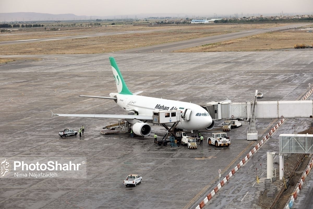 کرمان مدیرکل فرودگاه‌های استان کرمان گفت: عصر امروز، پرواز بوئینگ ۷۳۷ مسیر چابهار به تهران به دلیل بروز اشکال در موتور شماره ۲ هواپیما و بنا بر درخواست خلبان، با اولویت اول در فرودگاه بین‌المللی کرمان به سلامت به زمین نشست.