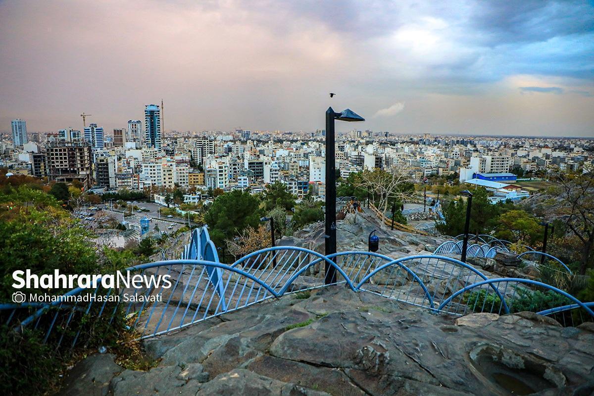 بر اساس اعلام سازمان هواشناسی روز چهارشنبه (۲۹ اسفند ۱۴۰۳)، با ورود سامانه بارشی به کشور، در استان‌های واقع در شمال غرب و پنجشنبه و جمعه در نیمه غربی کشور رگبار باران، رعد و برق، وزش باد شدید موقت، در برخی نقاط گرد و خاک و در نقاط مستعد تگرگ پیش‌بینی می‌شود.