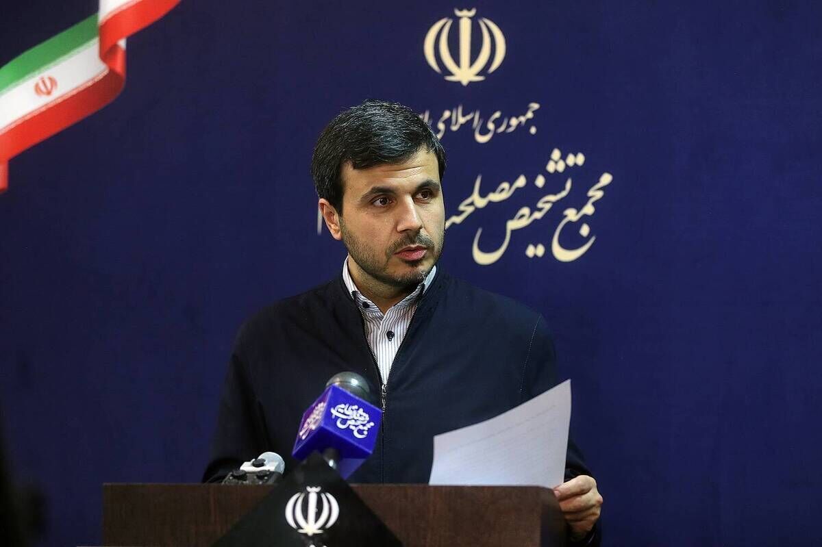 محسن دهنوی سخنگوی مجمع تشخیص مصلحت نظام با اعلام این که هیات عالی نظارت اصلاحات صورت گرفته توسط مجلس درباره لایحه بودجه ۱۴۰۴ را کافی دانسته است ، گفت که آن بخش از لایحه بودجه که در مجلس اصلاح شده بود مورد پذیرش قرار گرفت.
