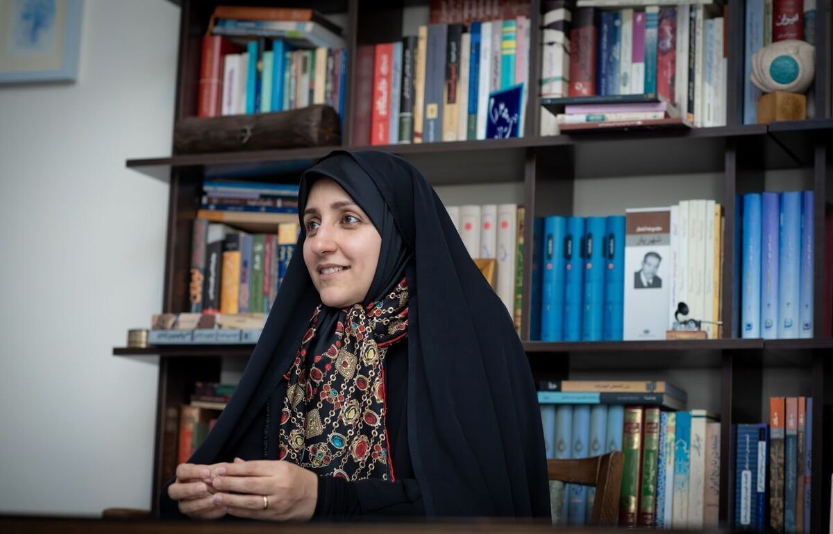 معاون امور زنان و خانواده ریاست جمهوری گفت: حدود ۵ میلیون زن سرپرست خانوار در کشور داریم که ۱.۳ میلیون نفر آنان تحت حمایت کمیته امداد هستند.