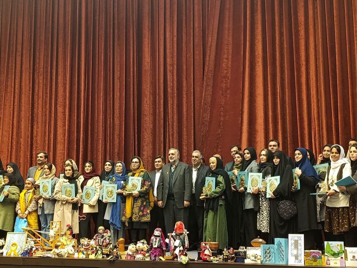 دوازدهمین دوره از جشنواره فیروزه با رویکرد نوآورانه برگزار شد، در این دوره برای نخستین بار از هوش مصنوعی در طراحی عروسک‌های فرهنگی استفاده شد و در کنار آن، ایده‌های نوآورانه از سوی نوجوانان به عنوان بخشی از محور‌های اصلی جشنواره مورد توجه قرار گرفت.