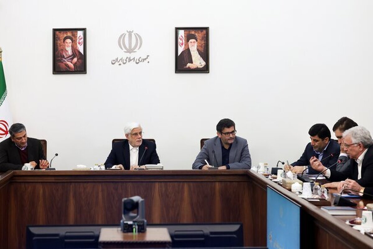 معاون‌اول رئیس‌جمهور در جلسه «امنیت غذایی» که با حضور تولیدکنندگان، واردکنندگان و مدیران شبکه‌های تأمین و توزیع حوزه‌ غذایی برگزار شد، گفت: تأمین پایدار مواد غذایی و معیشت مردم،‌ از مهم‌ترین اهداف دولت چهاردهم است.