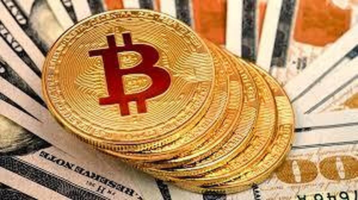 بیت‌کوین به زیر ۹۰ هزار دلار کاهش یافت و با ثبت قیمت، ۸۶ هزار و ۸۰۵ دلار در بازار نیویورک، به پایین‌ترین رکورد خود در بیش از سه ماه گذشته نزول کرد.