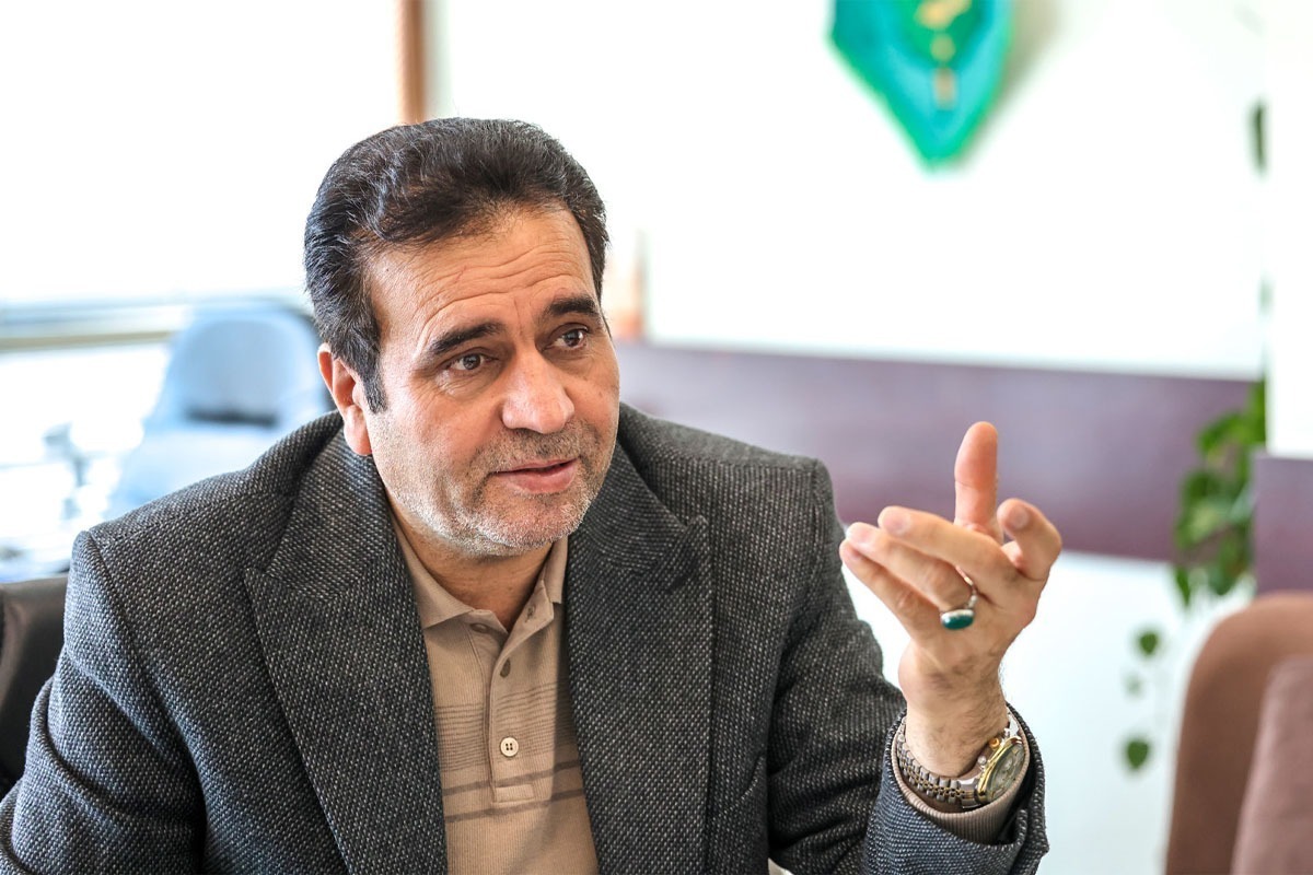رئیس کمیسیون خدمات شهری و محیط زیست و رئیس کمیسیون ایثارگران شورای اسلامی شهر مشهد مقدس گفت: هدف اصلی دوره ششم مدیریت شهری مشهدمقدس، خدمت رسانی شایسته به زائران و مجاوران امام رضا (ع) است.