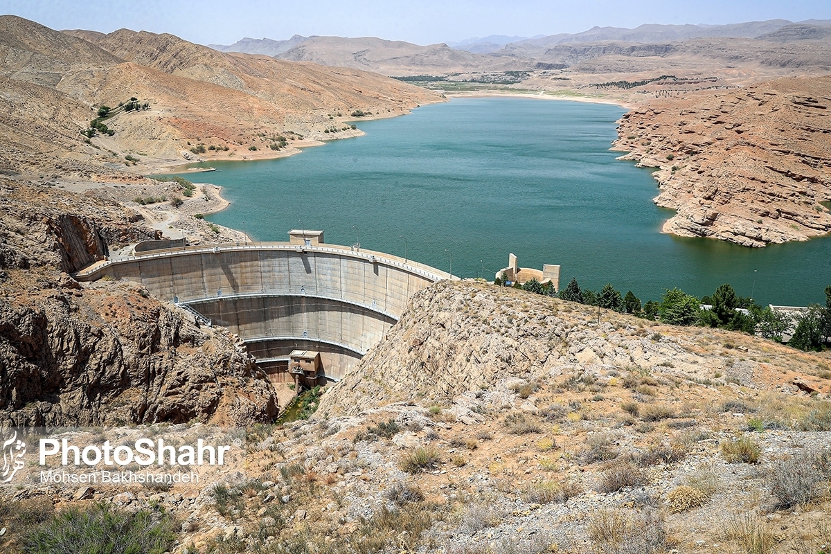 مدیرعامل شرکت آب‌وفاضلاب مشهد گفت: تابستان سختی در سال جاری پیش‌بینی می‌شود، اما تمام تلاش ما بر این است که با اجرای پروژه‌ها و همکاری مردم به مرز جیره‌بندی نرسیم.