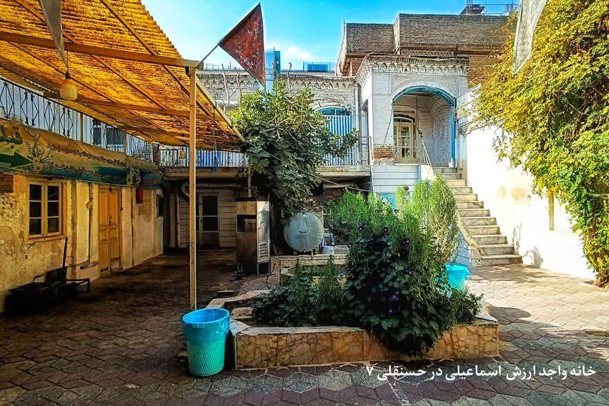 کوچه‌ای کهن در دل مشهد که با کمترین تغییرات کالبدی به  زمان ما رسیده است.