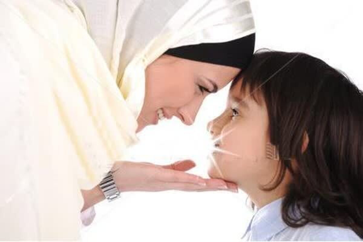 «عاشقانه دوستت داریم، باعث افتخار ما هستی، در هر شرایطی کنارت هستیم، اگر مسئولیتی بر عهده تو باشد حتما از پس آن بر می‌آیی، اگر به مشکلی برخوردی باهم درستش می‌کنیم. تو شجاع ترینی. تو دانشمند می‌شوی» کدام یک از این جنس جمله‌ها را به کودمان نگوییم؟