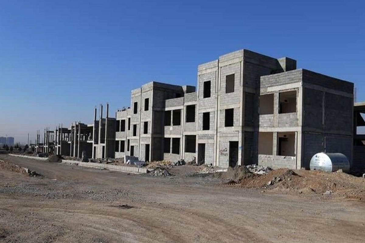 براساس آمار بانک مرکزی تا کنون، ۴۶/۲۳ درصد از کل قراردادهای تسهیلات نهضت ملی مسکن در بانک مسکن بوده که بیش‌از ۵۷ درصد از کل تعهد پرداخت نهضت ملی مسکن این بانک بوده است.