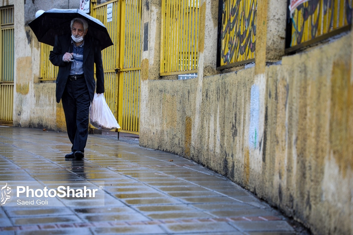 رئیس مرکز ملی پیش‌بینی و مدیریت بحران مخاطرات وضع هوای سازمان هواشناسی گفت: بارش باران در بیشتر استان‌ها و همچنین وزش باد شدید موقت پیش‌بینی می‌شود.