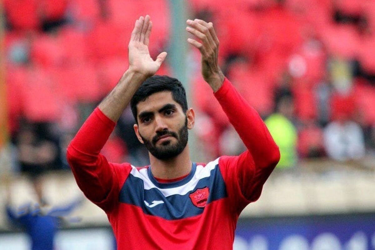 محمد انصاری پیشکسوت پرسپولیس به کادرفنی تیم ملی اضافه شد.