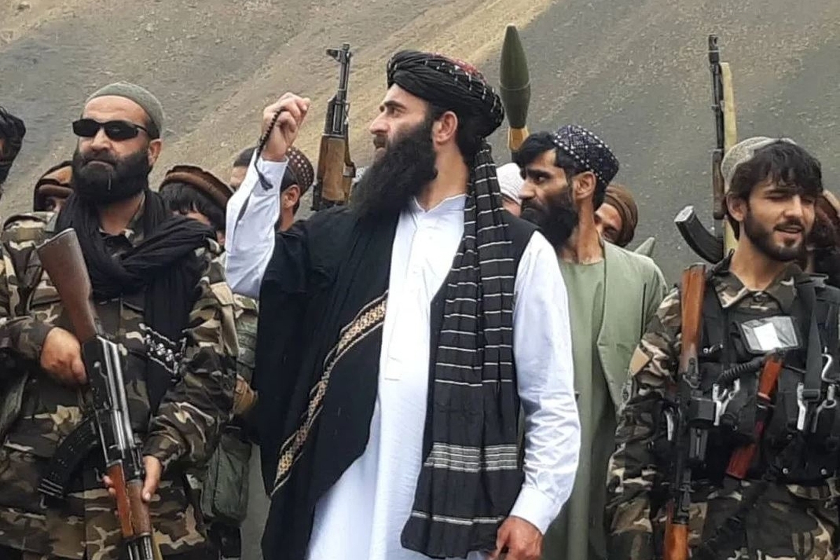 انتشار ویدیوهایی از مراسم عروس کشان عبدالحمید خراسانی از فرماندهان حامی طالبان در افغانستان واکنش‌های زیادی به همراه داشته است. او برای چهارمین بار است که ازدواج می‌کند.