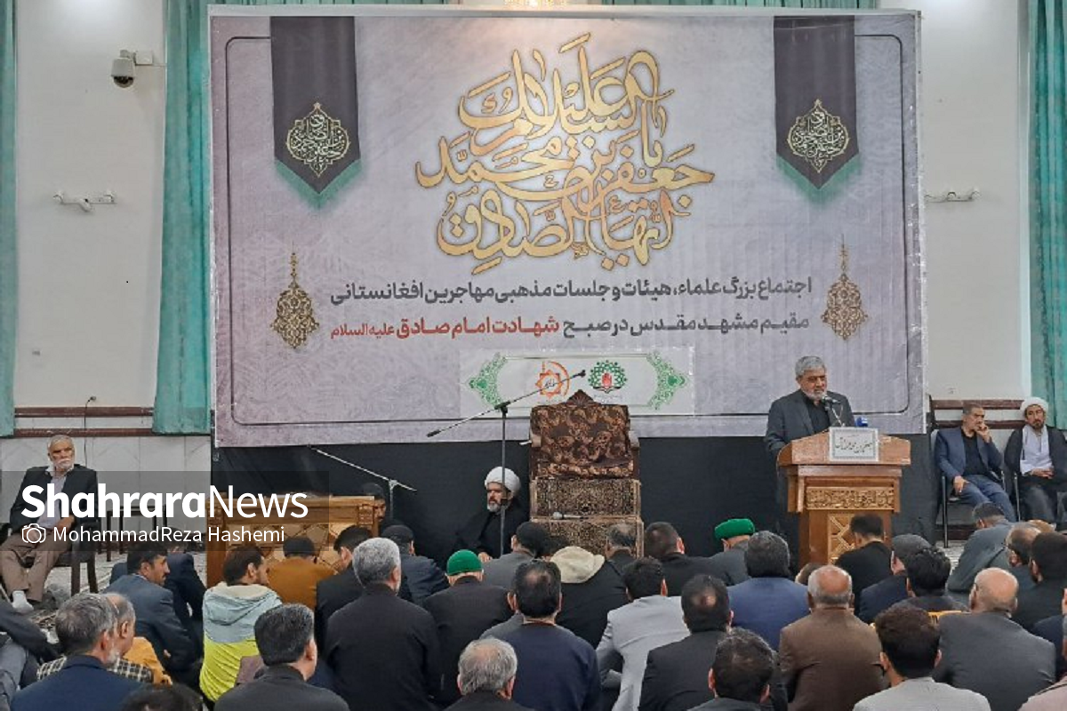 مدیر کل امور اتباع و مهاجرین سازمان ملی مهاجرت با بیان اینکه برخی حرف‌ها در رابطه با مهاجران ناثواب و خطرناک است گفت: هیچ کس حاضر نیست در غربت بماند. به شرط آنکه شرایط زندگی برایشان فراهم باشد.