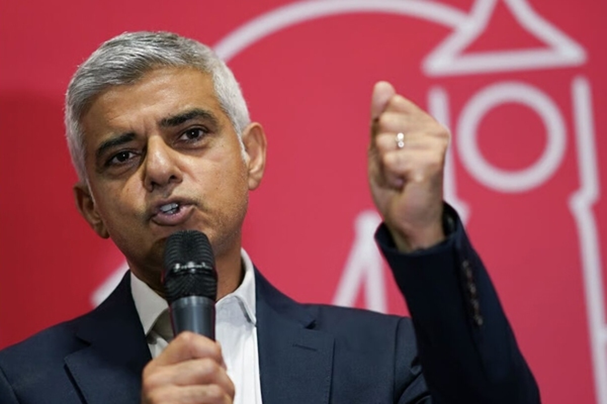 «صادق خان» موفق شد تا در انتخابات شهرداری لندن بر رقیب خود از حزب محافظه‌کار غلبه و کرسی شهرداری پایتخت انگلیس را برای سومین دور متوالی حفظ کند.