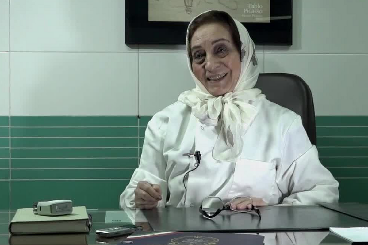 دکتر مریم پوررضا، مادر مامایی و رشته زنان و زایمان ایران از متخصصان برجسته جامعه علمی کشور بوده و اولین استاد زن رشته زنان و زایمان ایران محسوب می‌شود.