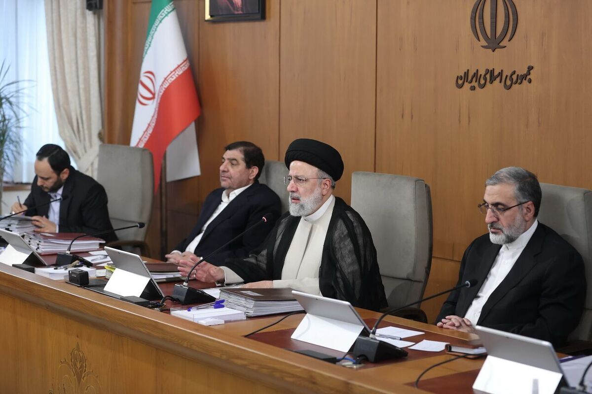 رئیس‌جمهور گفت: اقتدار و امید برای مردم و کشور، موجب شادمانی و امیدواری ملت‌های مسلمان و آزاده جهان شده است که تنبیه رژیم جنایتکار و کودک‌کش صهیونیستی یکی از جلوه‌های آن بود.