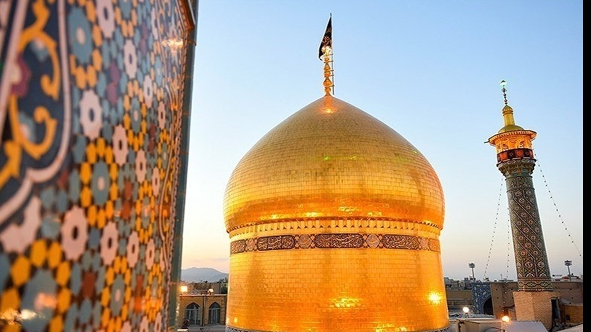 همزمان با سالروز میلاد پربرکت حضرت فاطمه معصومه (س) برنامه‌های مختلفی از شبکه‌های رادیویی پخش خواهد شد.