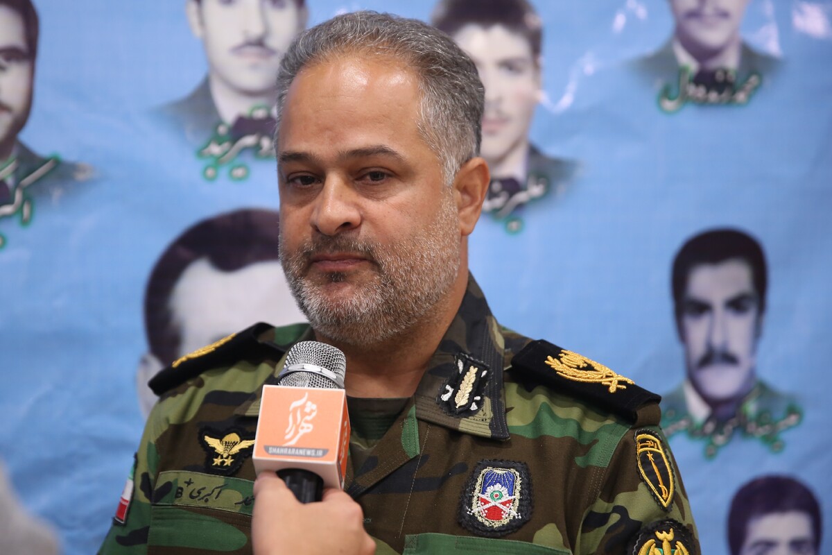 فرمانده گروه ۴۴۴ مهندسی رزمی و پدافند غیرعامل شمال شرق نزاجا گفت: شهیدان، گوهران گران‌بهایی بودند که خونشان را در راه دفاع از اسلام فدا کردند.