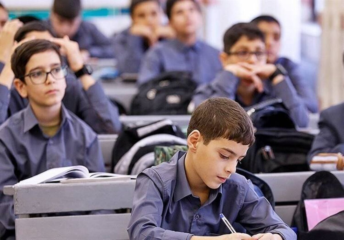 رییس ستاد انتخابات استان تهران گفت: کار شمارش آرا به صورت الکترونیک و در سریعترین زمان انجام می‌شود لذا مدارس این استان فردا شنبه ۲۲ اردیبهشت قطعا باز است.