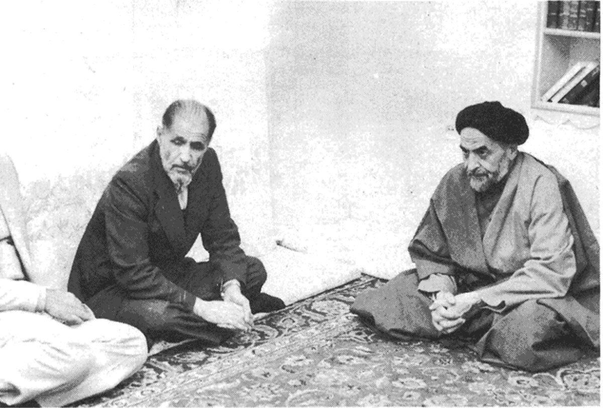 سیدجواد آن قدر آمد و رفت و خواند و نوشت تا در میانه دهه ۳۰ شمسی به تهران سفر کرد و پس از اقامت در اتاقی کوچک، خود نیز به جرگه استادان زمانه اش پیوست و در مدرسه مروی تهران شروع به تدریس کرد.