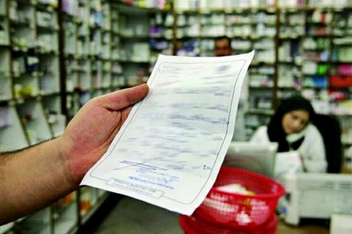 رئیس گروه تحول دیجیتال و مهندسی مجدد مدیریت فناوری سازمان تامین اجتماعی اعلام کرد تقریبا همه اطلاعات نسخه‌پیچی دارو برای پرداخت غیرحضوری تا کمتر از یک ماه آینده به وزارت بهداشت جهت ارسال به بیمه‌های تکمیلی انجام می‌پذیرد.