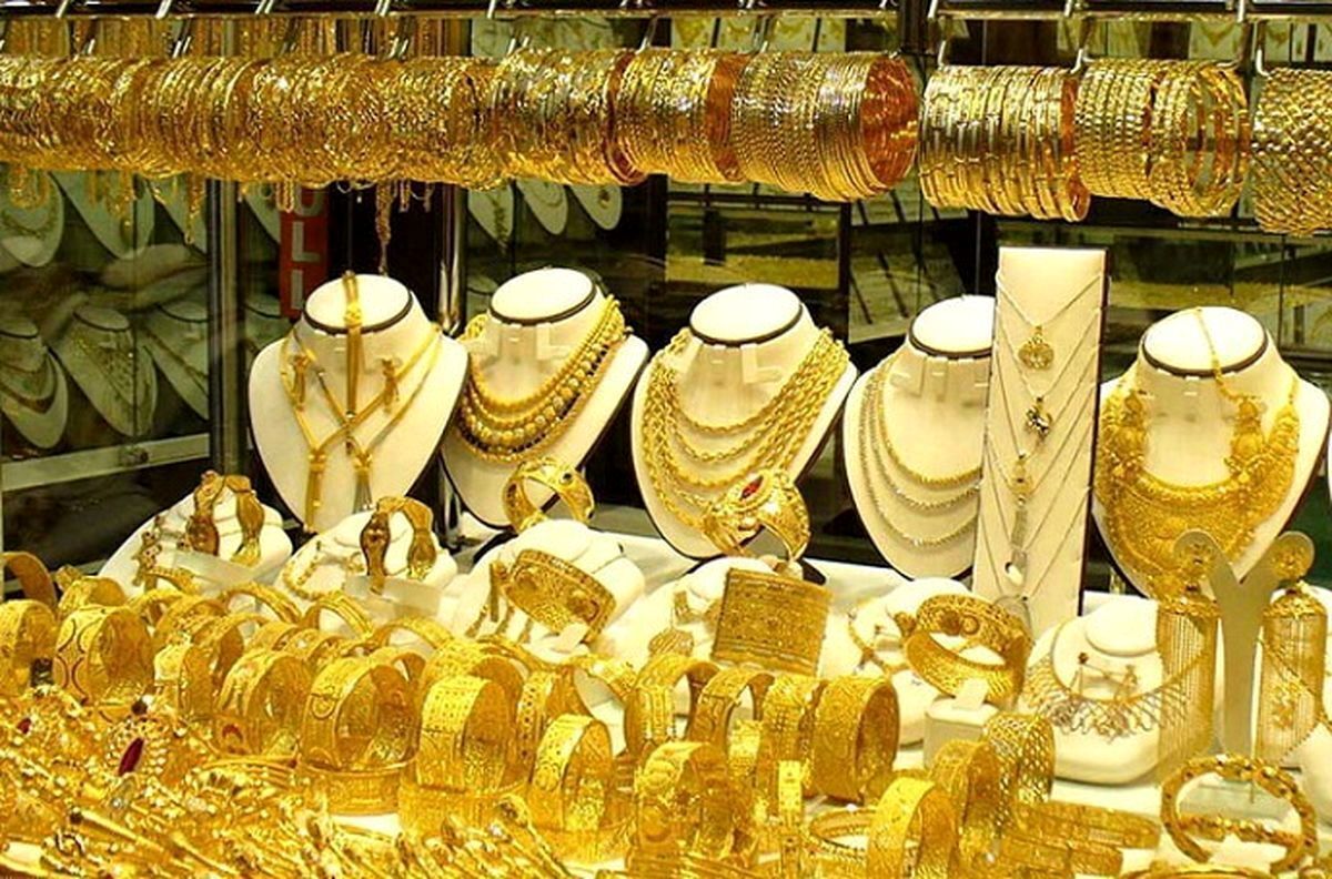 یک فعال بازار طلا با بیان اینکه مردم از خرید طلای دست دوم و آب شده خودداری کنند از احتمال ثبات قیمت طلا و سکه در ماه آینده خبر داد.