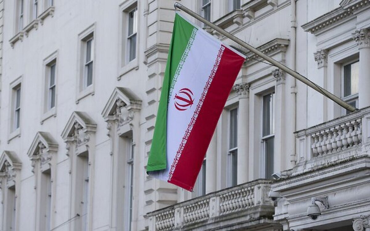 «سید مهدی حسینی متین» از پایان ماموریت خود در سفارت ایران در لندن خبر داد.