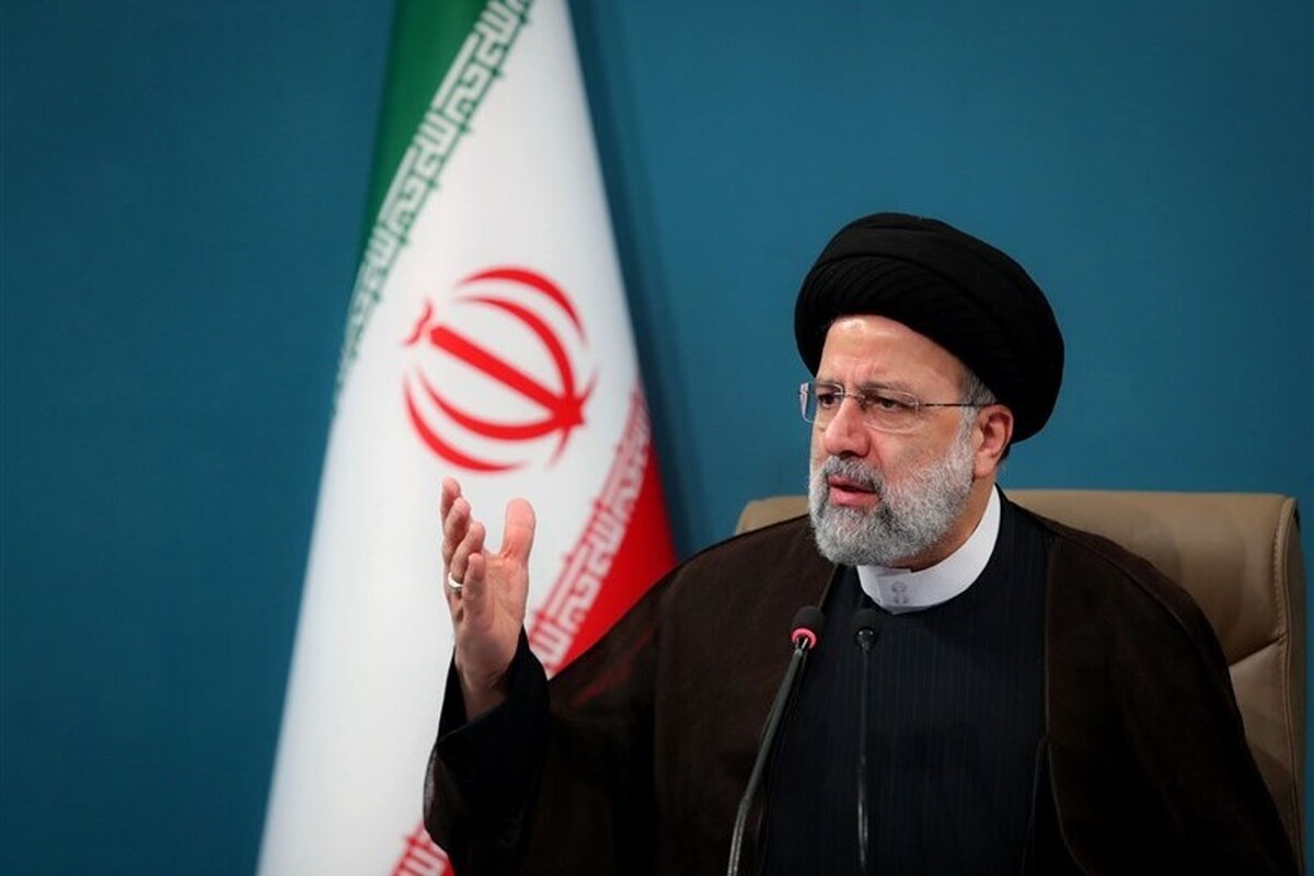 رفع دغدغه‌های مردم به‌عنوان سرمایه‌گذار و رکن اصلی بورس و بازار سرمایه از دیگرتأکیدات دکتر رئیسی به مسئولان مربوط در جلسه امروز (چهارشنبه، ۲۶ اردیبهشت ۱۴۰۳) هیئت دولت بود.