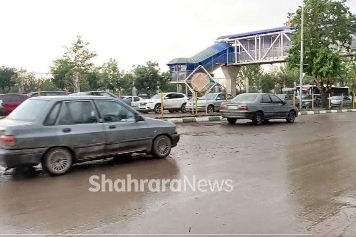 معاون خدمات شهری مشهد از آبگرفتگی شدید در معابر شهری مشهد خبر داد.