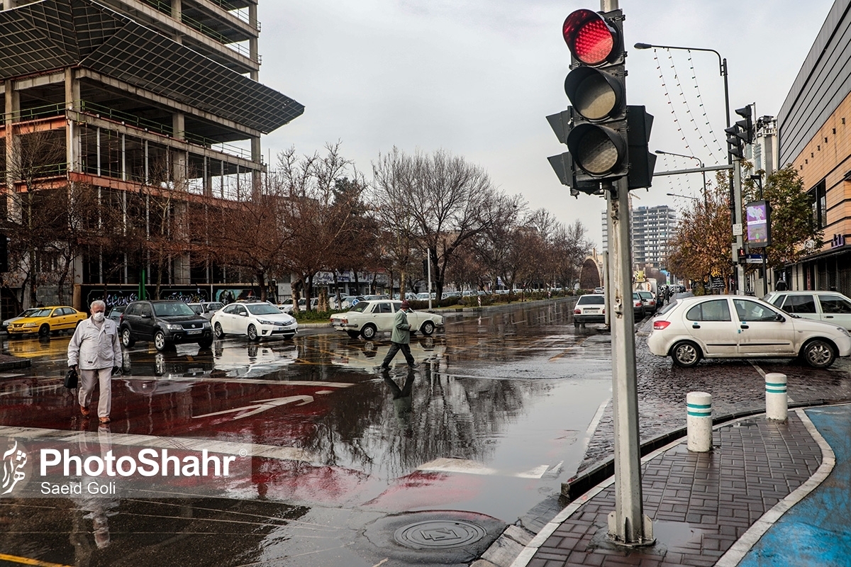 مدیرعامل شرکت توزیع برق مشهد از جریاتن پایدار برق در این شهر پس از بارش شدید باران خبر داد.