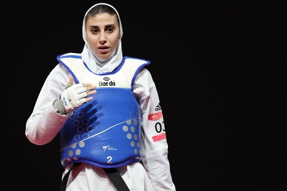 قهرمان جهان و آسیا تکواندو ایران در نخستین مبارزه خود در مسابقات قهرمانی آسیا شکست خورد و از دور مسابقات کنار رفت.