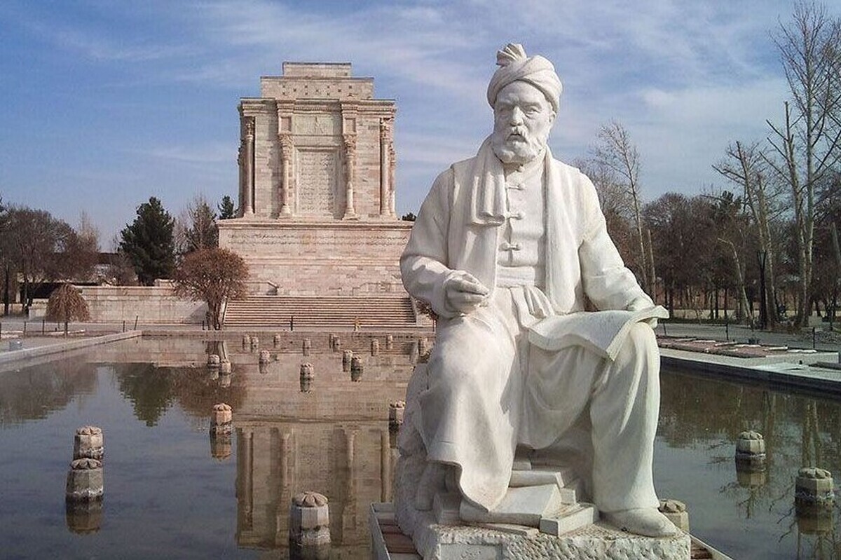 سرپرست معاونت فرهنگی و هنری سازمان فرهنگی اجتماعی شهرداری مشهد گفت:به مناسبت دهه ادب و حماسه تصاویری از مشاهیر ایرانی در استرابوردهای سطح شهر اکران شد.
