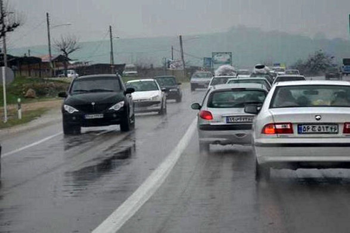 مدیرکل راهداری و حمل‌ونقل جاده‌ای استان خراسان‌رضوی گفت: همه محور‌های اصلی استان خراسان‌رضوی و مشهد باز و ایمن هستند و تردد در آن‌ها جریان دارد.