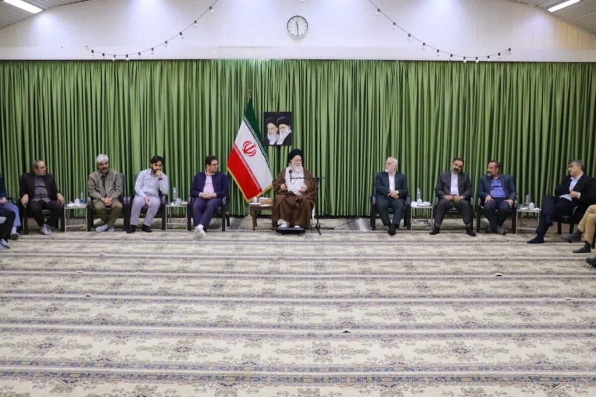 دیدار آیت‌الله علم‌الهدی با نمایندگان رسانه‌‌های مکتوب خراسان رضوی | سخن مرا فقط از زبان خودم بشنوید