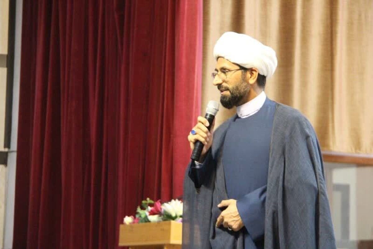 رئیس عقیدتی‌سیاسی منطقه پدافند هوایی شمال شرق گفت: در حال حاضر جامعه ما بیش از هر زمان دیگری به تبیین و ترویج امر‌به‌معروف و نهی‌ازمنکر نیاز دارد و بی‌شک نقش فعالان فرهنگی در این راستا بسیار تأثیرگذار است.