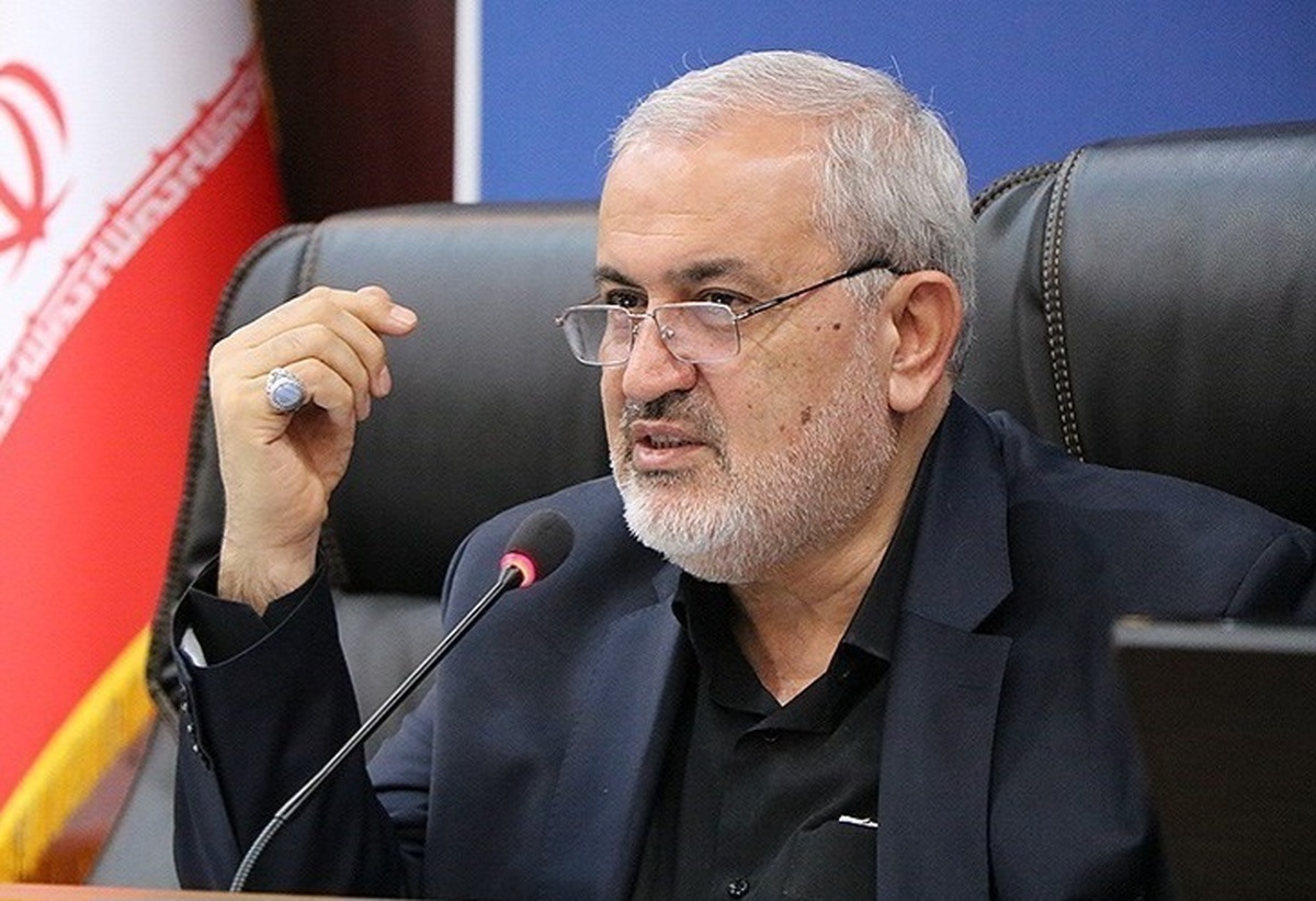 وزیر صمت با بیان اینکه سیاست شخصی من این است که مشتریان مستقیم با خودروساز در ارتباط باشند، گفت: در مورد قیمت پژو پارس هم شورای رقابت مسئول است و قانوناً ما سیاست‌گذار نیستیم، بلکه مجری هستیم.