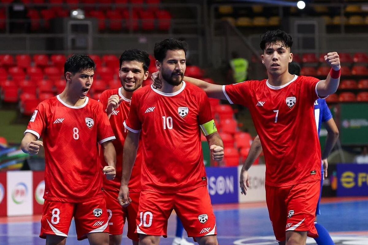 تیم ملی فوتسال افغانستان با شکست بحرین موفق شد به عنوان تیم دوم به مرحله بعد جام ملت‌های آسیا صعود کند.