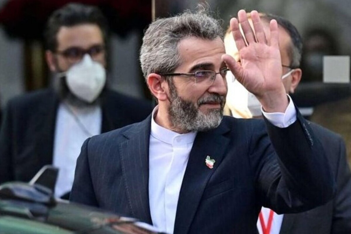 علی باقری کنی سرپرست جدید وزارت امور خارجه کشورمان است که پس از شهادت دکتر حسین امیرعبداللهیان از سوی هیئت دولت به این پست منصوب شده است.
