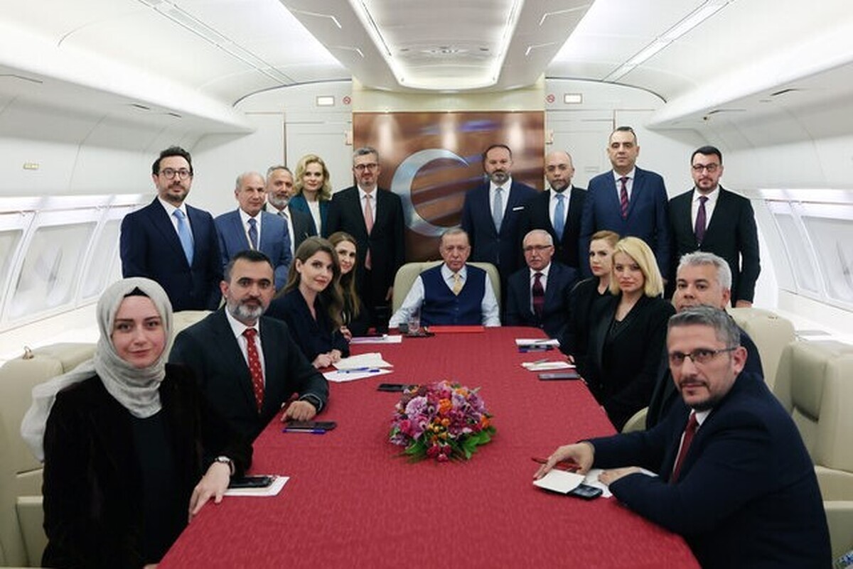 اردوغان تاکید کرد: برای چشم‌انداز توسعه عراق و امنیت سرمایه‌گذاری‌های بین‌المللی ضروری است که حفره‌های تروریستی صاف شوند. ما به هر طریقی تروریسم را نابود خواهیم کرد، ما بر این امر مصمم هستیم.