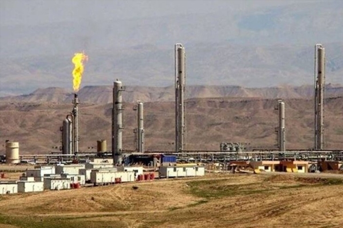 در پی حمله پهپادی به میدان گازی «کورمور» در شمال عراق، مقامات امنیتی عراق از تلفات انسانی و توقف تولید در این میدان گازی خبر دادند.
