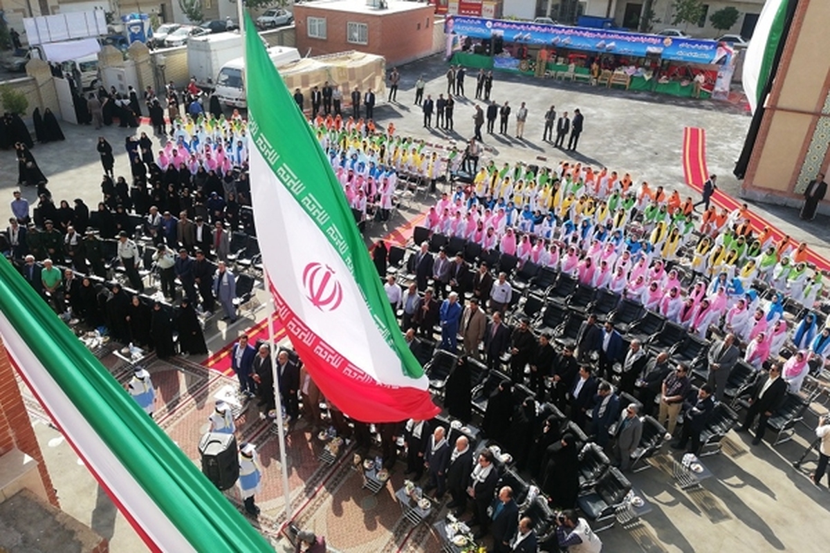 مدیرکل آموزش و پرورش خراسان رضوی با اشاره به طرح تغییر زمان آغاز سال تحصیلی با توجه به اقلیم استان‌ها، درباره زمان شروع سال تحصیلی آینده در استان توضیحاتی ارائه داد.