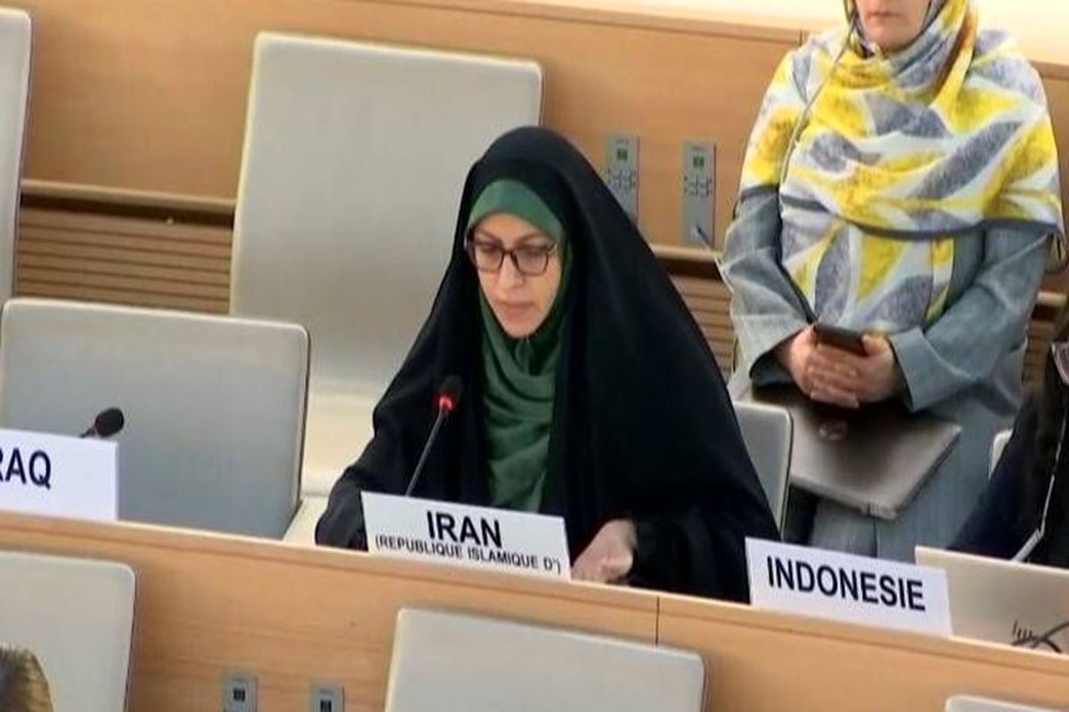 جنبش جهانی تعهد به خانواده ابتکار رئیس جمهور بود و مباحث اجرایی و نظری این طرح به معاونت زنان و خانواده ریاست جمهوری محول شد.